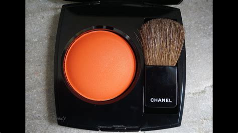 Chanel So Close Joues Contraste Powder Blush Demo (on Dark 